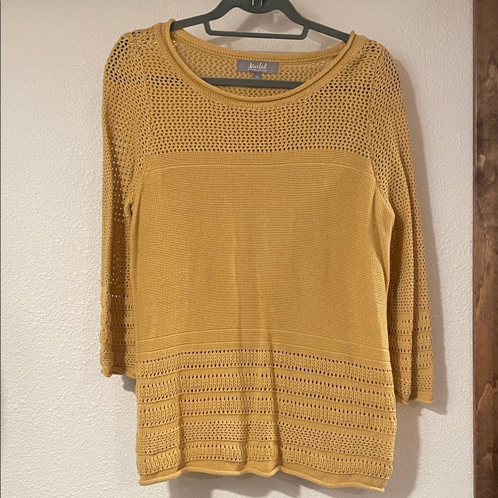 Women's Mustard Sweater - Crew Neck